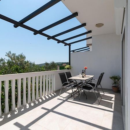 Apartments Dobrila Kastel Novi ภายนอก รูปภาพ