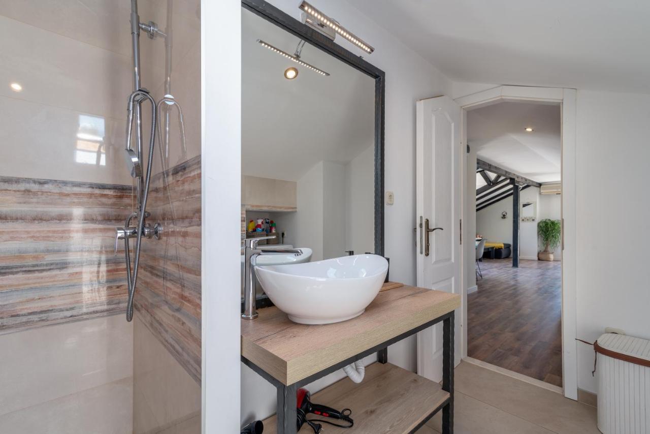 Apartments Dobrila Kastel Novi ภายนอก รูปภาพ
