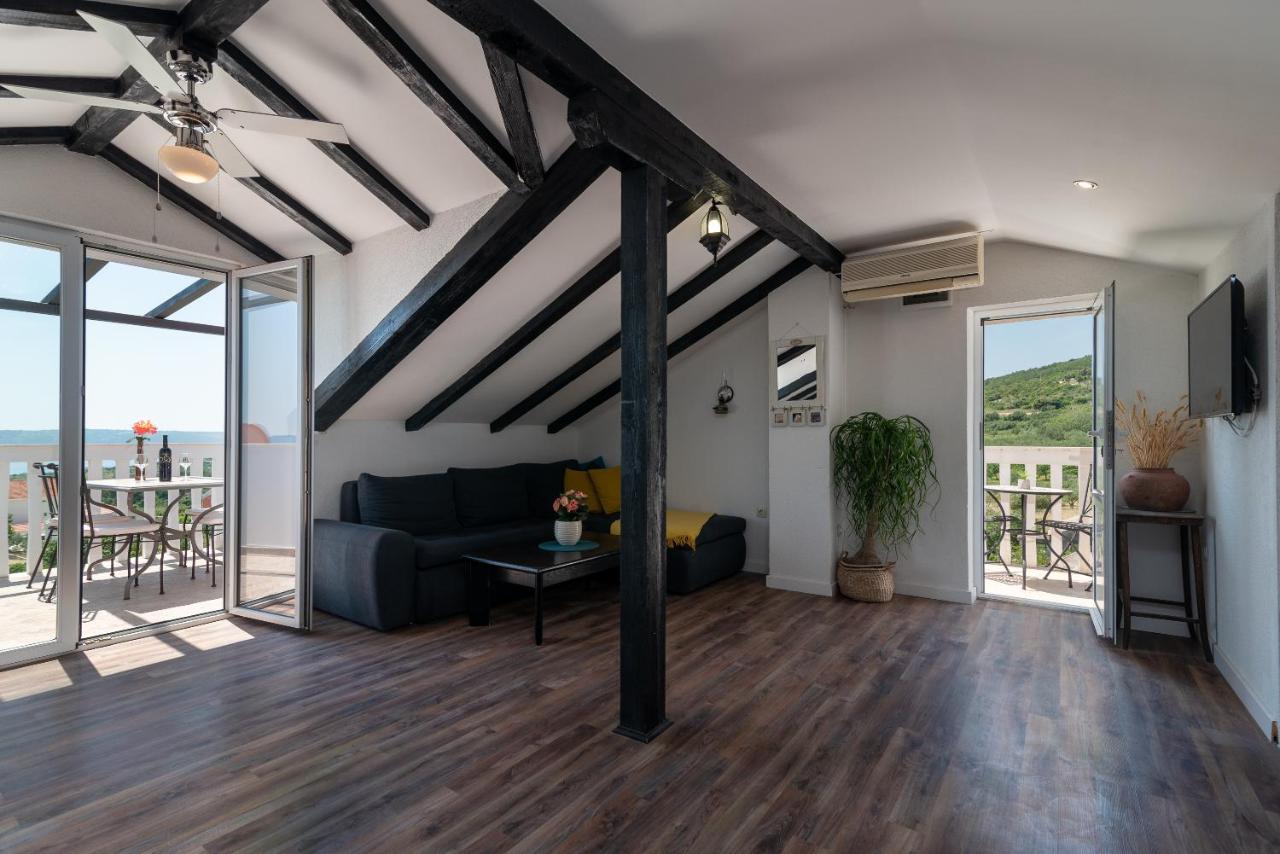 Apartments Dobrila Kastel Novi ภายนอก รูปภาพ